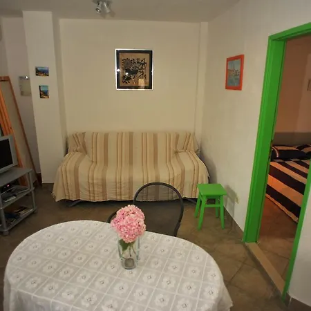 Valparaiso Apartment *